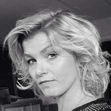 Kreative idéer, koncepter, workshops og værktøjer til intern implementering og ekstern eksekvering. Hanne Kampler Kampler Profil Pinterest