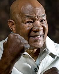 Duran Moore's Instagram, Twitter & Facebook