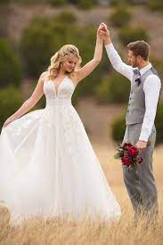 Schöne hochzeitskleider für jede größe und jedes budget. Brautkleid Essence Of Australia 52334 Essense Of Australia Wedding Dresses Boho Wedding Dress Wedding Dresses