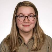 Samantha Ream's Instagram, Twitter & Facebook