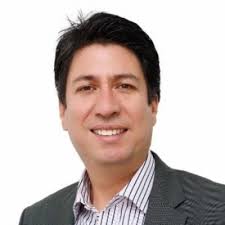 Recién regresé de visitar mi alma mater, Pontificia Universidad Católica  del Perú. Fue emocionante sentarme en los salones donde estudié ingeniería  industrial. Fue importante juntarme con…