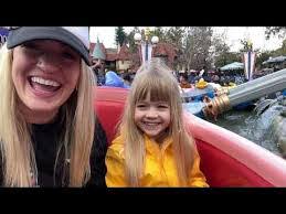 Kelly Pulver's Instagram, Twitter & Facebook