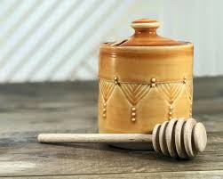 Sweet Amber Glazed Honey Pot Handmade Porcelain Honey Pot With Wooden Honey Dipper By Emily Murphy Pottery Emilymurphy O Honey Pot Honey Jar Emily Murphy