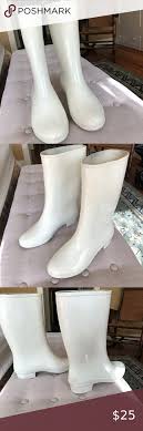 From classic styles and colors to designer styles in bold colors and amazing patterns. Vimod Canadian White Rubber Rain Boots 8 Rain Boots Trending Boots Rubber Rain Boots