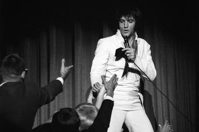 Elvis Live 1969' Chronicles Presley's Return to the Stage: Review