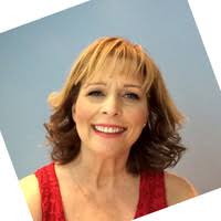 Kim Seale's Instagram, Twitter & Facebook