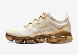 Maintenant nike shox est devenu un type de produit relativement mature, la technologie de shox est lié avec un amorti, ou l'absorption des chocs. Pin On Boutique Nike Store
