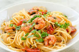 Recette Spaghetti Aux Crevettes Et Sauce Tomate Supertoinette Recette Recette Italienne Pates Crevettes Spaghetti Aux Crevettes