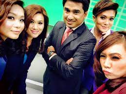 Dapatkan berita sukan, laporan, analisis, jadual, video dan kedudukan terkini. Saya Dikecam Dicaci Hanya Kerana Saya Seorang Di Barisan Hadapan Tv3 Pembaca Berita