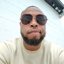 Rob Matter's Instagram, Twitter & Facebook