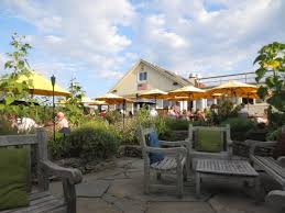 The flagship restaurant of the fort pond bay company, harvest on hudson offers patio dining, an organic vegetable and herb garden, stone fireplace, a classy bar and lounge, view of the sunset over the palisades, and more. Harvest Restaurant Picture Of Harvest On Fort Pond Montauk Tripadvisor