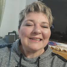 Napastnicy zaatakowali obywatela Bangladeszu, który prowadzi punkt z  kebabem w centrum Głogowa. Jest nagranie z tego zdarzenia:  https://gazetawroclawska.pl/brutalny-atak-na-obywatela-bangladeszu-na-dolnym-slasku-o-krok-od-tragedii-jest-nagranie/ar/c1p2  ...