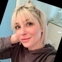 40+ "Jade Berg" profiles