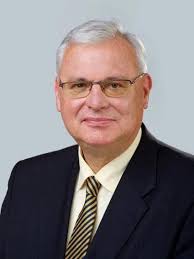 Aradszki andrás intenzív osztályra került. Fogadoora Tajekoztatom A Tisztelt Dr Aradszki Andras Orszaggyulesi Kepviselo Facebook