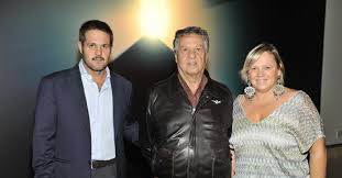 La sua particolare forma di umorismo, caratterizzata da una vena surreale. Chi E Francesca Pozzetto La Figlia Di Renato Pozzetto Bigodino