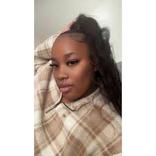 I am due early february, so i'm curious.When's the best time to have a baby  shower?