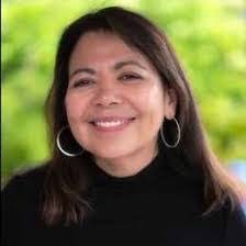 Myrna Alba's Instagram, Twitter & Facebook