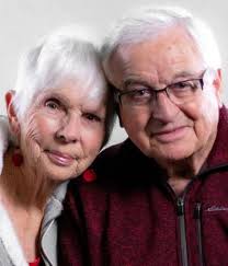 Karen Dicus's Instagram, Twitter & Facebook