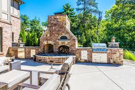 custom outdoor kitchens & bbqs