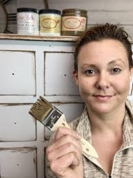 How to Paint a Cabinet