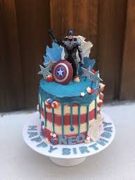Avengers birthday cakes themed birthday cakes themed cakes 22nd birthday captain america birthday cake captain america cake marvel cake cakes for boys boy cakes bolo capitão américa massa: Avengers Cake Captain America Captain America Cake Marvel Cake Cake