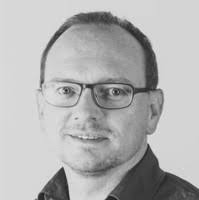 100+ perfiles de «Michael Vollmer»