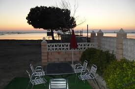 Restaurante familiar atendido por los hermanos ferrer. Restaurante Mirador Casa Angel El Palmar Wonderbox
