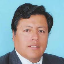 Presidente del Comite electoral del Colegio de Ingenieros del Peru CD Puno,  al parecer asiste a reunion en aparente estado de ebriedad.