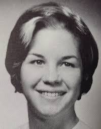 Mary Quiett's Instagram, Twitter & Facebook