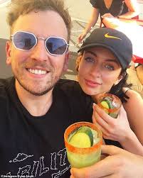 The world no.1 wheelchair tennis player dylan alcott believes he's hit a winner with sexologist girlfriend chantelle otten. Dylan Alcott Shares A Heartwarming Image From A Target Ad Showing Boy In A Wheelchair Express Digest