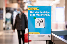 Attenetevi sempre all'obbligo della mascherina. Piu Vicine Le Multe Per Chi Non Indossa La Mascherina Laregione