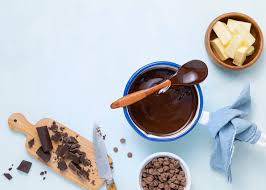 Adonannya yang lembut selalu menjadi pilihan sebagai hidangan di berbagai acara. Pecinta Cokelat Wajib Cobain Resep Bolu Gulung Ini