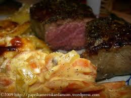 Zwerg Muss Zur Zeit Ein Wenig Mehr Fleisch Insbesondere Rotes Fleisch Essen Sie Machte Sich Mal Ein Steak Restaurant Essen Lebensmittel Essen Kartoffelgratin