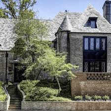 In 1994, jeff bezos quit his job at a new york hedge fund and drove across the country to the seattle suburbs, where he rented a house and started building the company that became amazon out of its. Go Inside The Obamas Ritzy New House Next To Amazon S Amzn Jeff Bezos And Ivanka Trump Thestreet