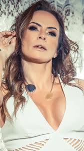 Nasce Kaleb, filho de Bia Miranda e primeiro bisneto de Gretchen