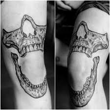 In fact, do you know anyone who has a. Owlcat Artists On Twitter A Big Badass Skull On The Knee Tattooed By Sooztattoo Owlcat Owlcattatto Tattoo Tattoos Tattooworkers Tattooartist Tattoosofinsta Https T Co Tk8zlzsowc