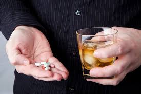 Cortisone is a synthetic corticosteroid, which is not released by the adrenal gland. Cortison Und Alkohol Wissenswertes Zur Vetraglichkeit