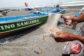 22 video kali ini kami kembali tarik udang air dingin ditangkap di jaring yang menangkap ikan di dasar laut, selama proses. Nelayan Tanjabtim Dibantu Alat Tangkap Di Laut Antara News Jambi
