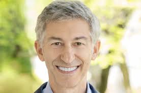 Hefty Signing Bonus, Stock Award Juiced Grainger's CLO's First-Year  Compensation