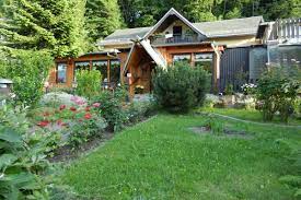 This holiday home provides free private parking, a shared kitchen and free wifi. Finnland Haus Pirna Haus Aussenansicht Style At Home Ferienwohnung Ferienhaus