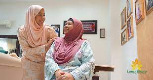 Menjadi ibu bapa tidak mudah jika tiada ilmu, anda harus prihatin kepada anak anda dengan cara yang betul. Kelebihan Menghantar Ibu Bapa Ke Rumah Orang Tua Laman Khaira
