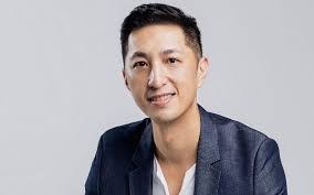 Hunter Maclean's Instagram, Twitter & Facebook