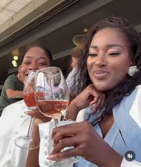 Thlogi with her little sister looking so beautiful 🥰🥰🥰