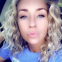 Kristen Bridges's Instagram, Twitter & Facebook