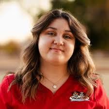 Gina Finney's Instagram, Twitter & Facebook