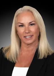 Sheila Jones, Broker