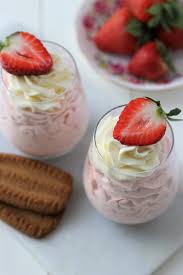 bastogne aardbeienmousse uit de keuken van fatima bloglovin aardbeien desserts toetjes zonder bakken desserts