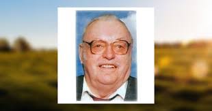 Melvin Bauer's Instagram, Twitter & Facebook