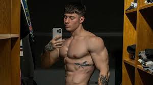 Videos más llamativos y sexualidad de Tomás Mazza, tiktoker argentino -  Homosensual