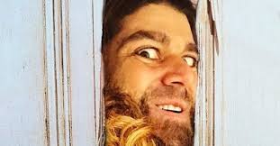 Phoenix“ is watching a scary movie (Friday the 13th Part 6) with me.